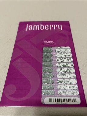 Jamberry Green Glitter & White Floral Nail Wraps